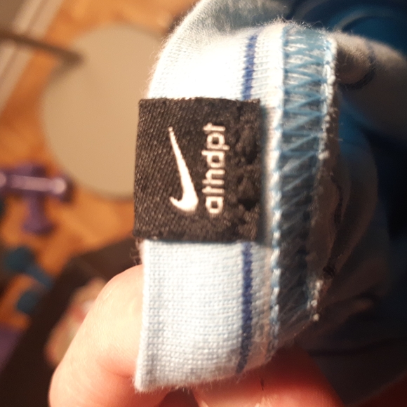 Vintage Nike Light/Sky and Navy Blue and White Stripped Polo/Golf Shirt - Picture 12 of 17